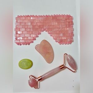 Rose quartz beaded eye mask set is amazing for relaxing in a bath or in bed.